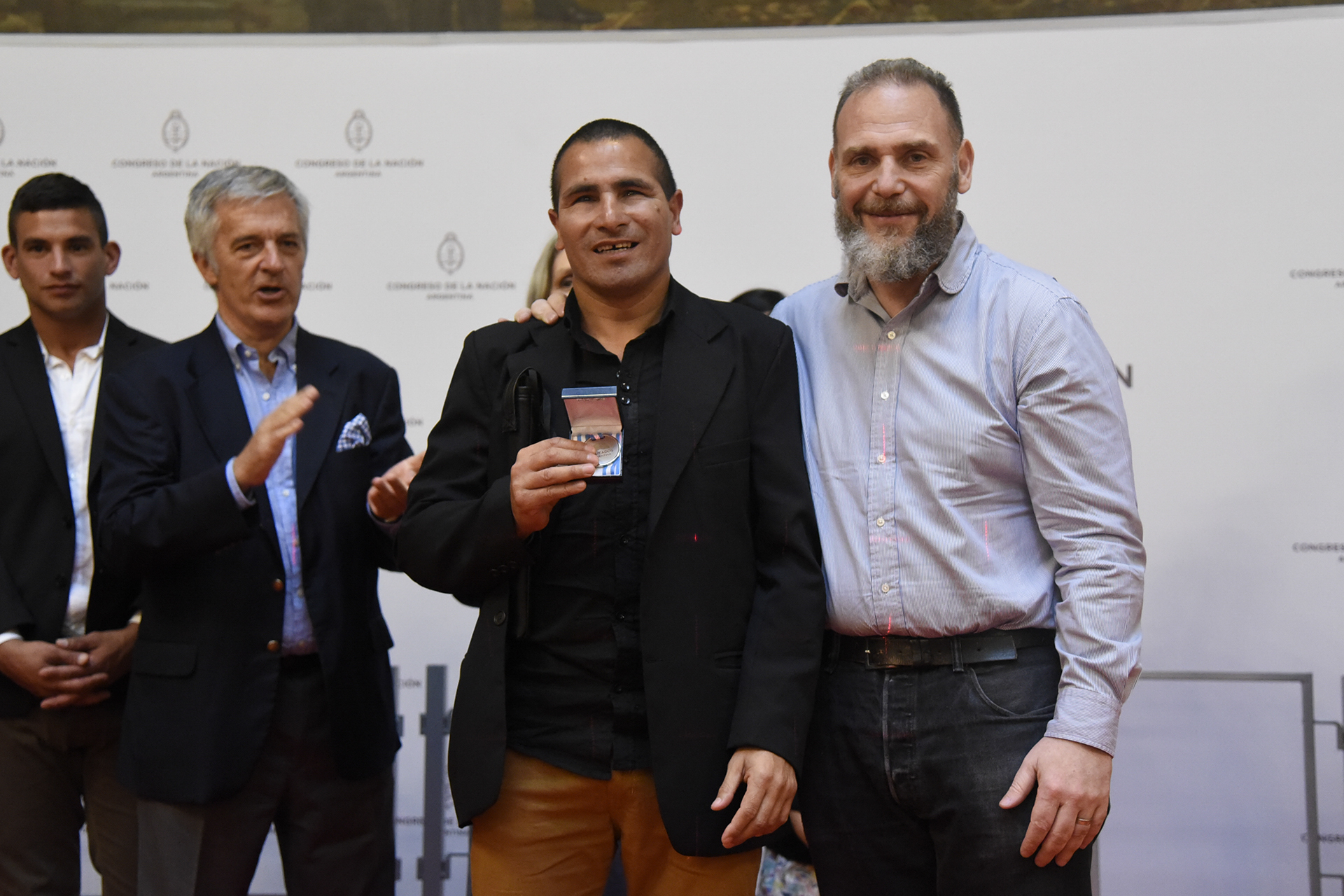 Galeria de imagenes de la noticia DERRIBANDO BARRERAS: EMOTIVO HOMENAJE A ATLETAS DEL DESAFÍO SUMMIT ACONCAGUA 2018